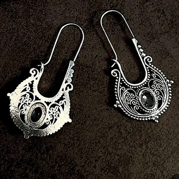 Silver Boho Geometric Irregular Dangle Earrings Peridot Gemstone - Picture 2 of 3